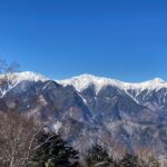 南アルプス前衛の山から白峰三山を望む山歩き